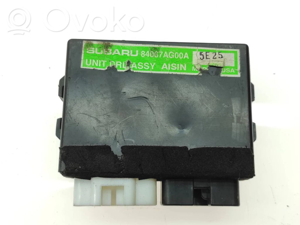 Subaru Legacy Light module LCM 