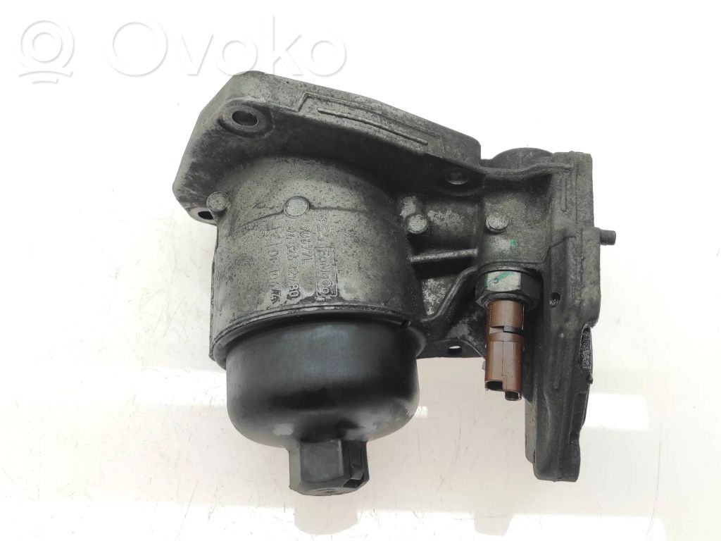 Land Rover Evoque I Oil filter mounting bracket 