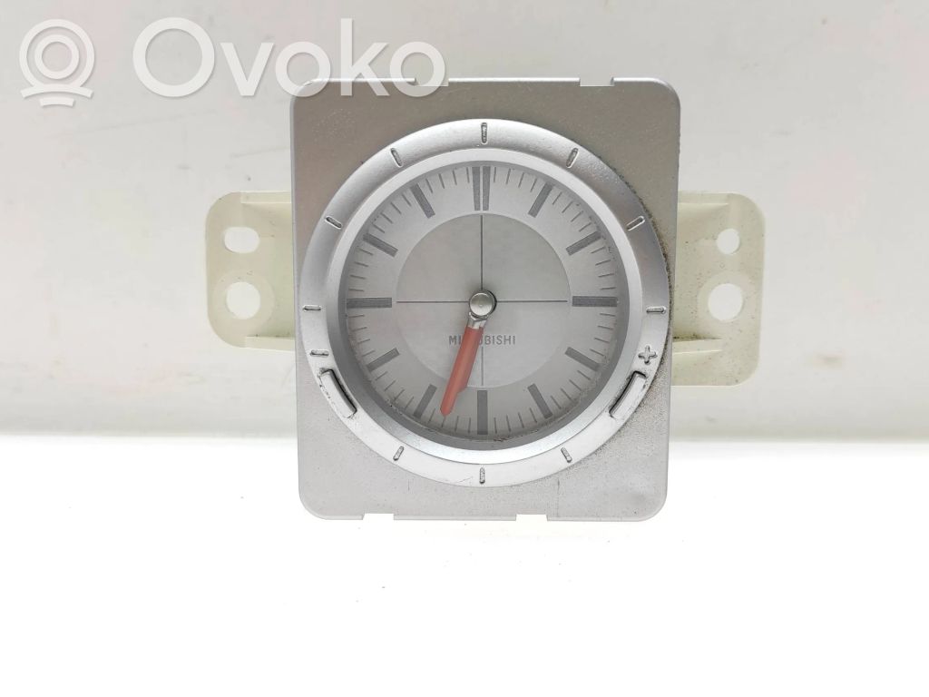 Mitsubishi Outlander Reloj 