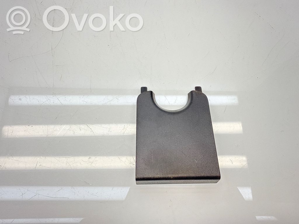 Toyota Yaris Cross Отделка зеркала заднего вида 