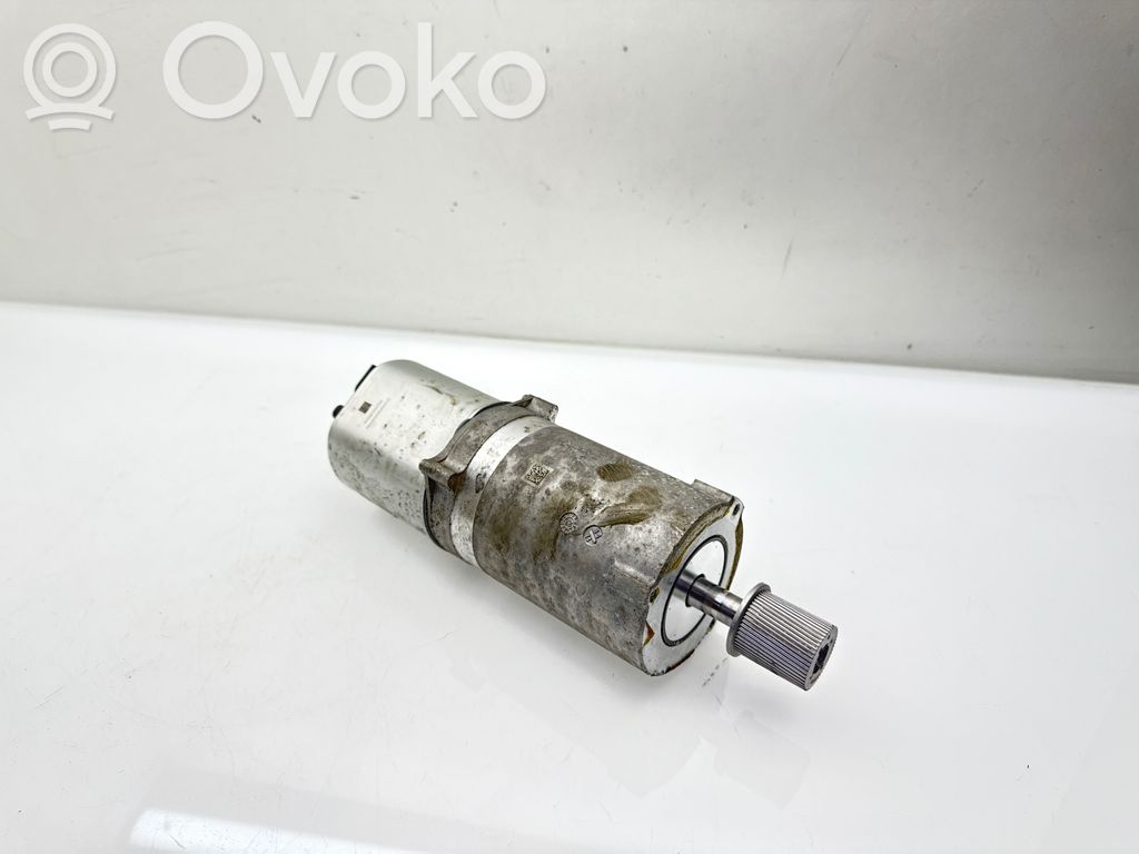BMW iX Część elektroniczna układu kierowniczego 