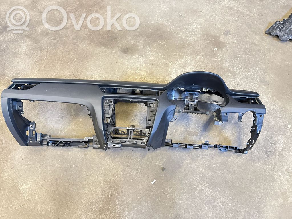 Deska rozdzielcza   3200201114,5E0857069