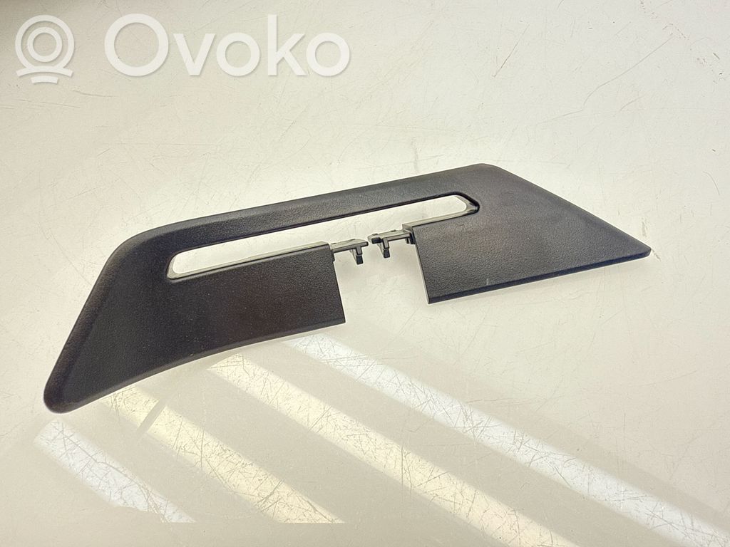 BMW 3 G20 G21 Kita salono detalė 