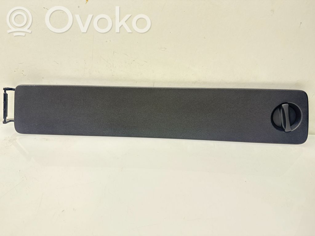 Volvo XC40 Altro elemento di rivestimento sottoporta/montante 