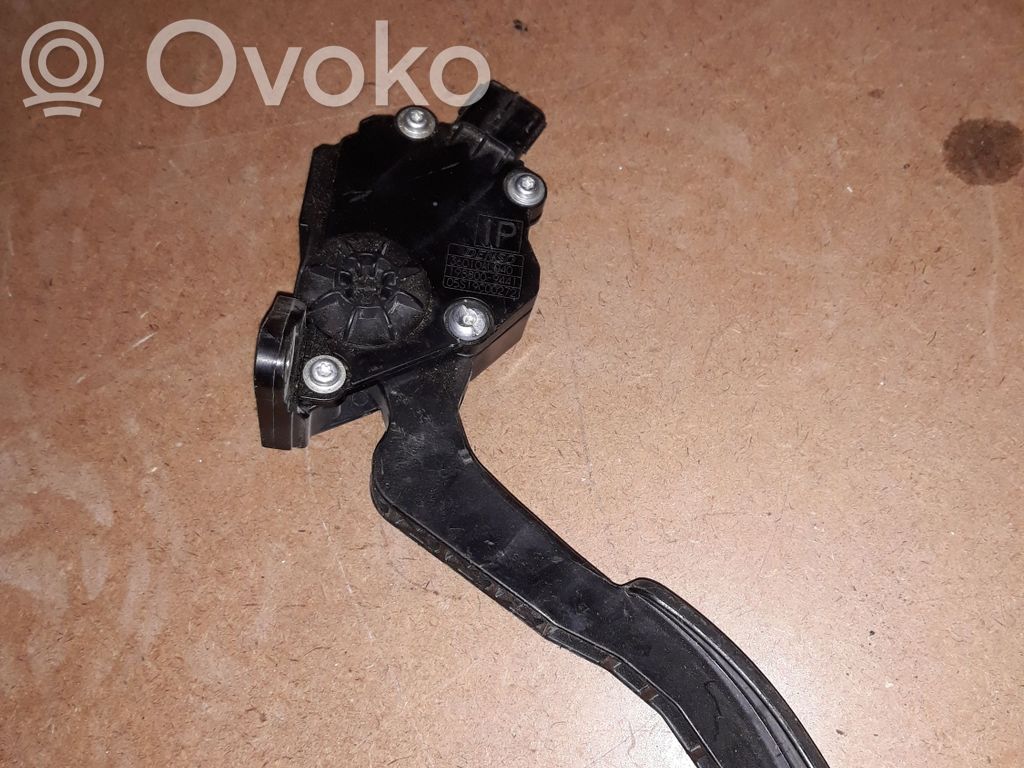 Subaru Outback (BS) Pedał gazu / przyspieszenia 