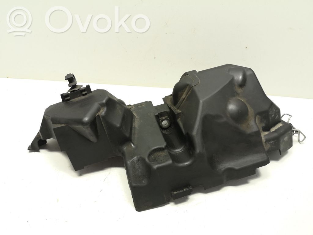 Nissan Note (E11) Cubierta del motor (embellecedor) 