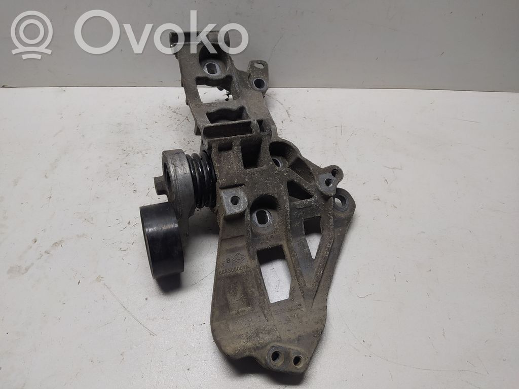 Renault Clio IV Generator/alternator bracket 