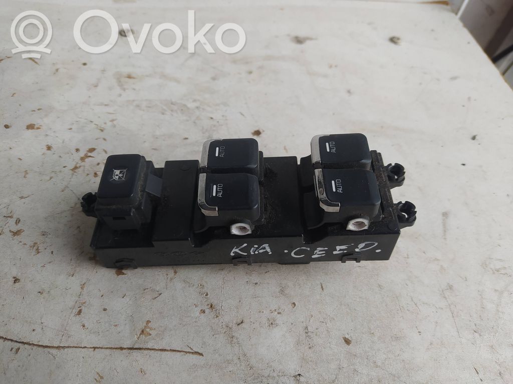 KIA Ceed Electric window control switch 