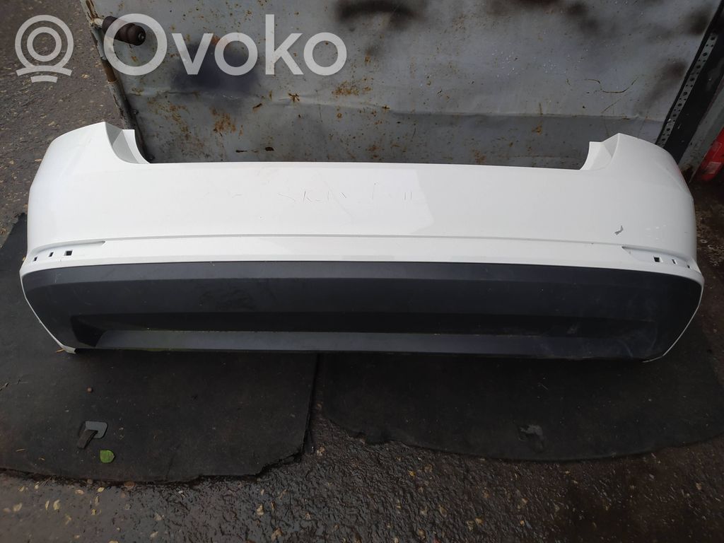 Skoda Rapid (NH) Parachoques 
