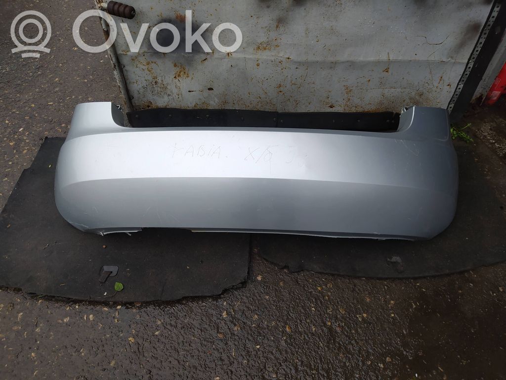 Skoda Fabia Mk2 (5J) Parachoques 