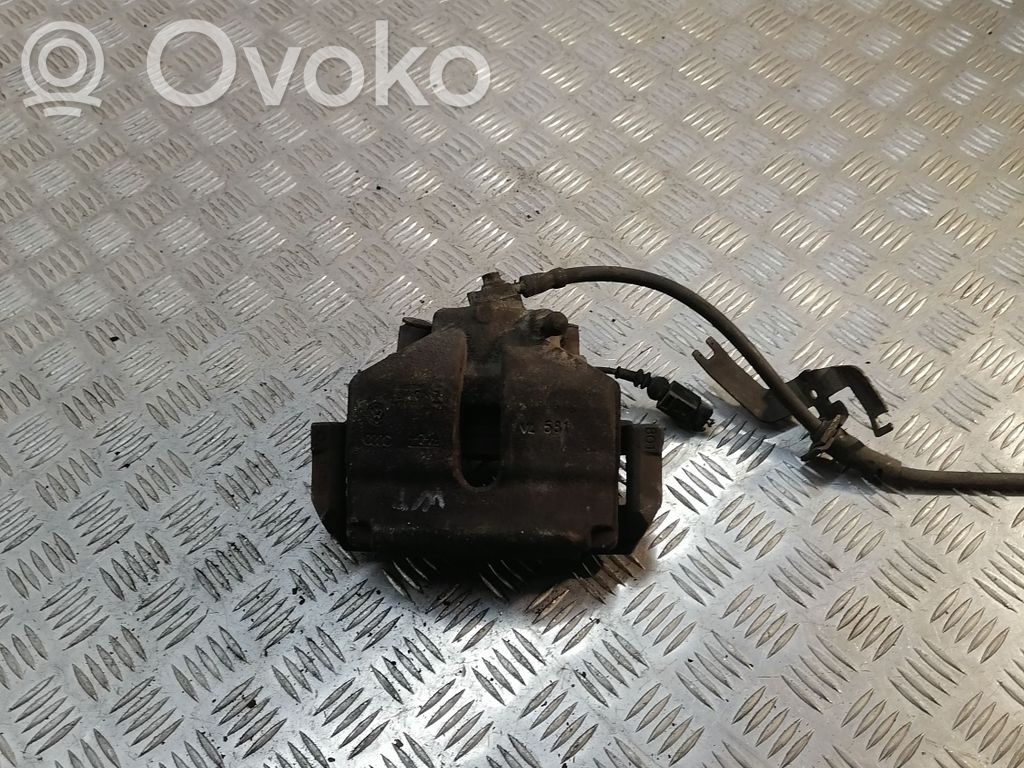 Volkswagen PASSAT B7 Priekinis suportas 