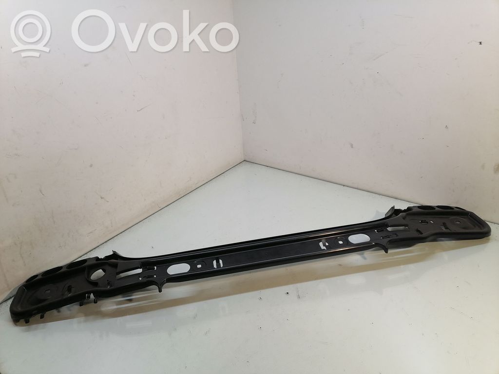 BMW 5 E60 E61 Задний держатель бампера 