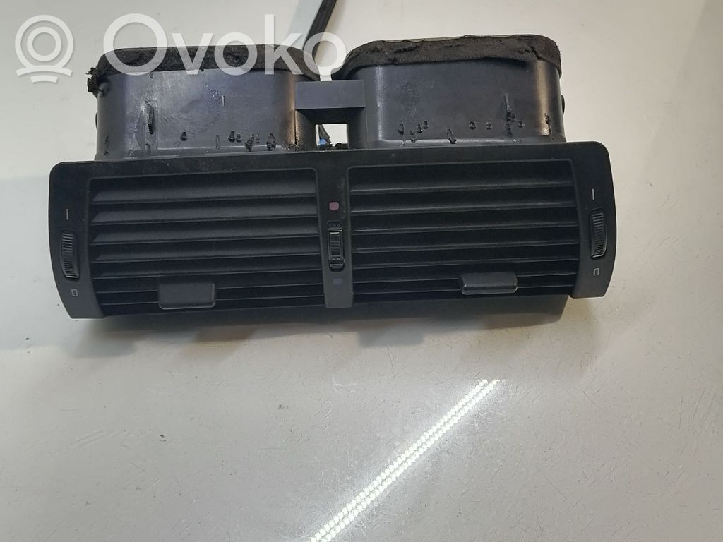 BMW X5 E53 Centrinės oro grotelės 