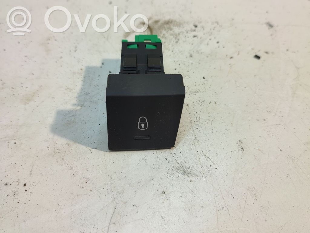 Peugeot 508 Central locking switch button 