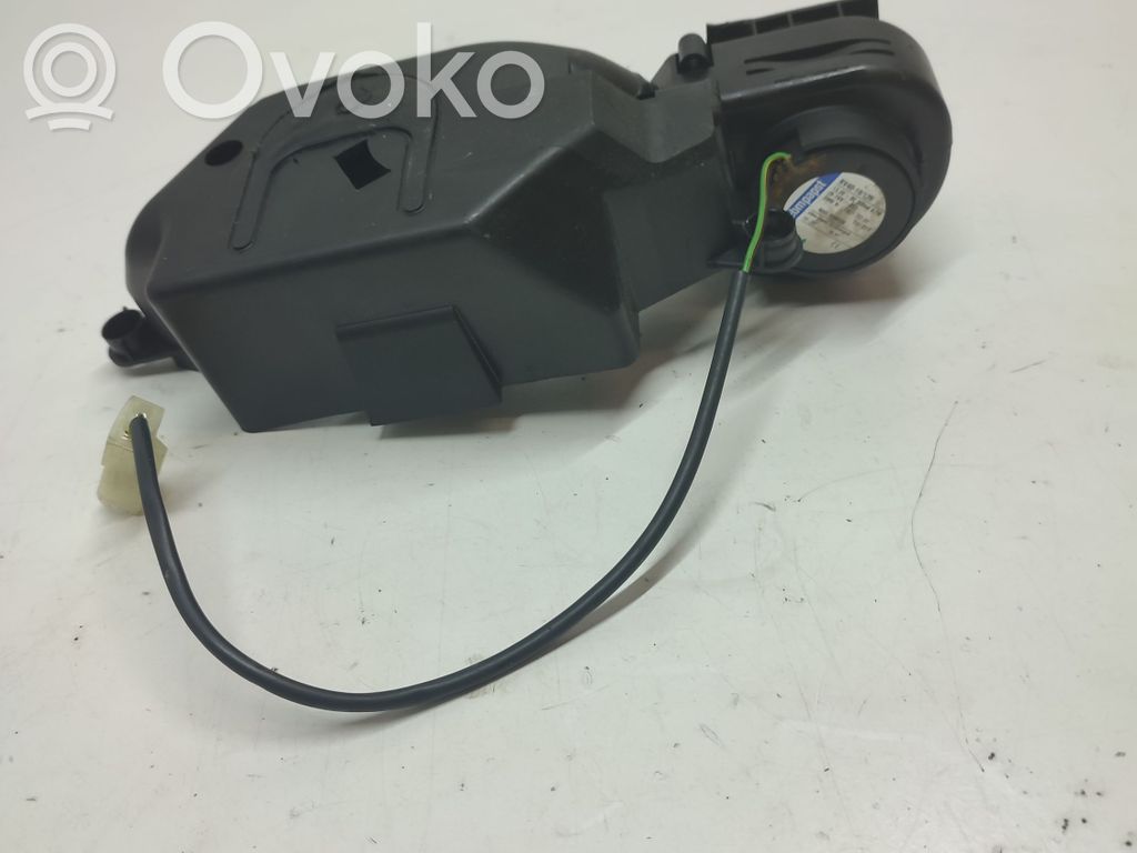 BMW 5 F10 F11 Engine control unit/module fan 