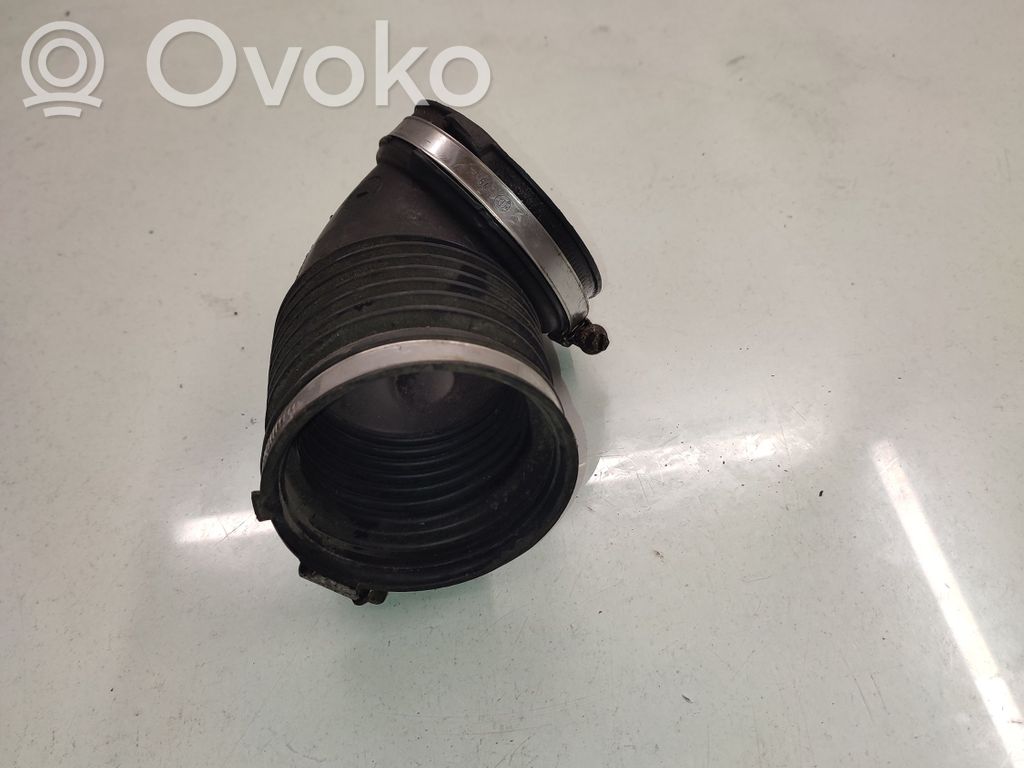 BMW 3 E90 E91 Gaisa ieplūdes kanāla detaļas 