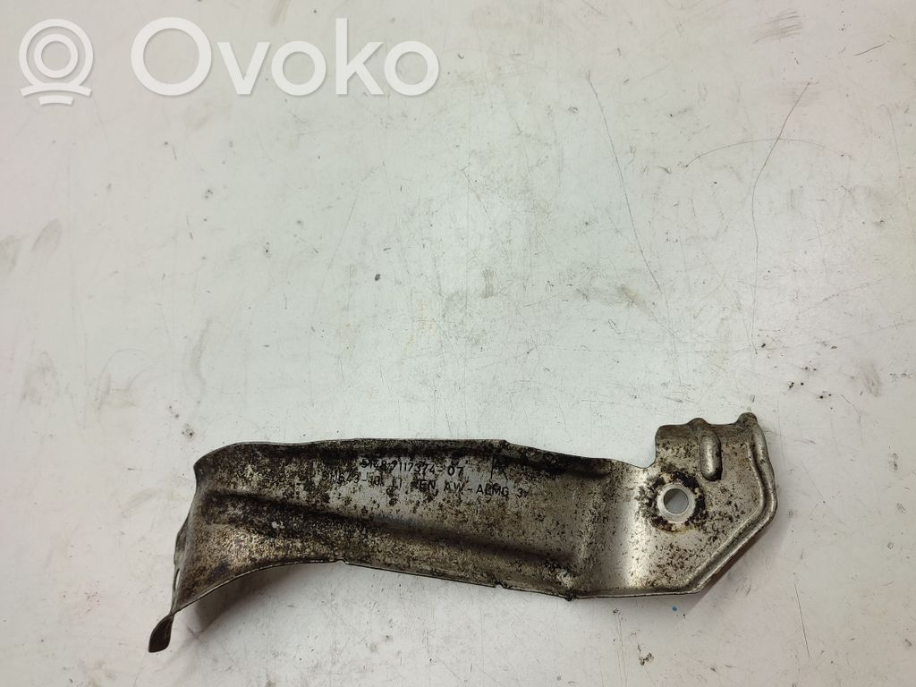 BMW 3 E90 E91 Polttoainesäiliön kannake 