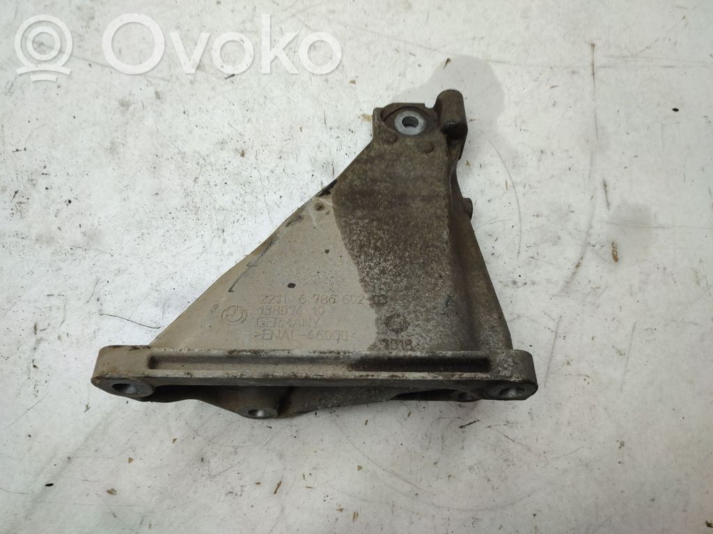 BMW 3 E90 E91 Engine mounting bracket 