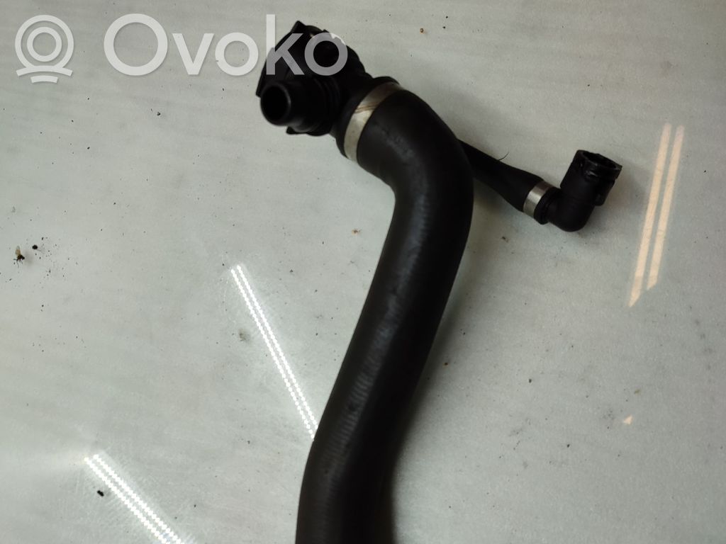 BMW 1 E81 E87 Engine coolant pipe/hose 