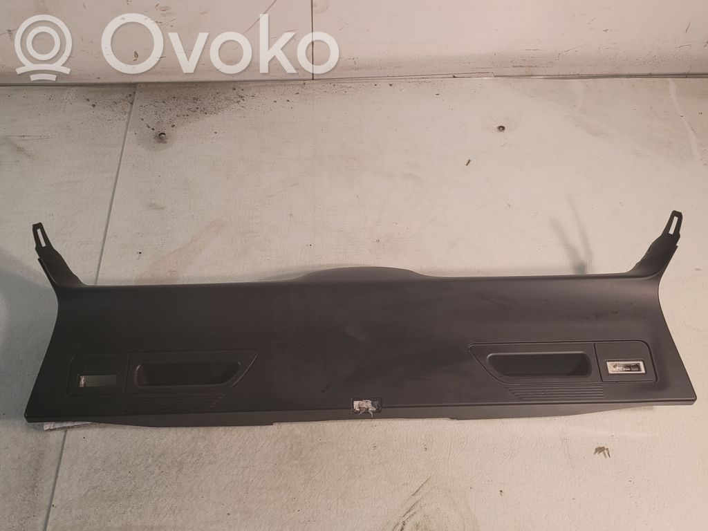 BMW X5 E70 Tailgate trim 