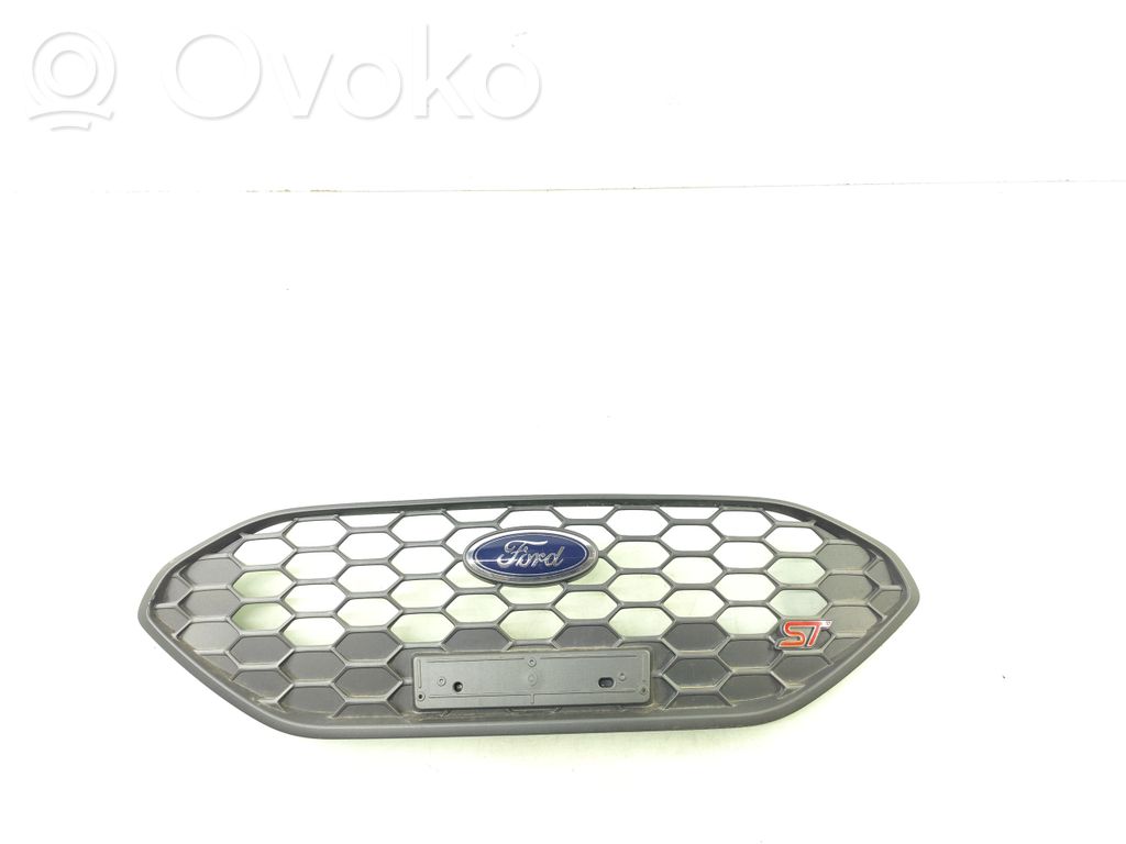 Ford Focus Front bumper upper radiator grill 