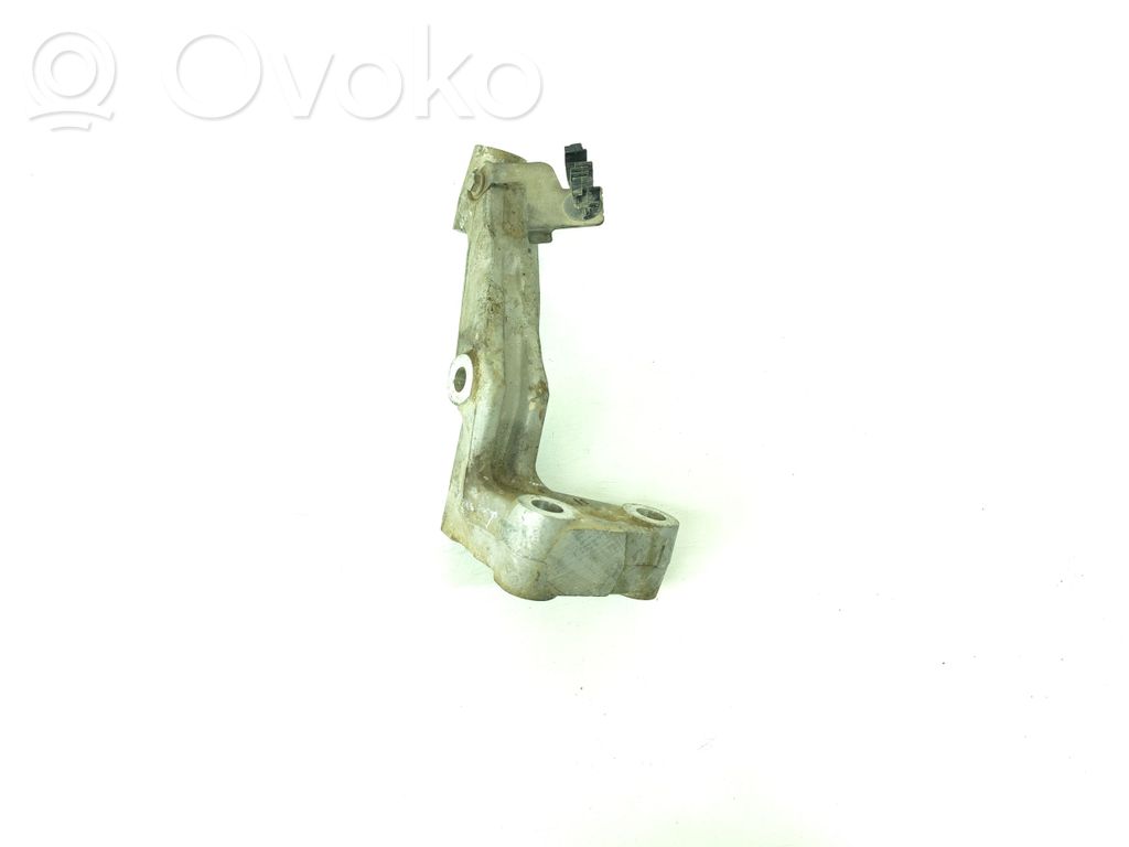 Citroen Berlingo Steering rack mounting bracket 