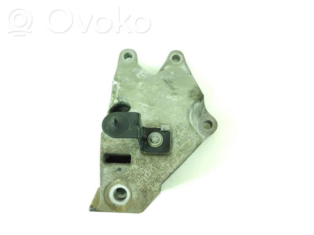 BMW 3 G20 G21 Engine mounting bracket 