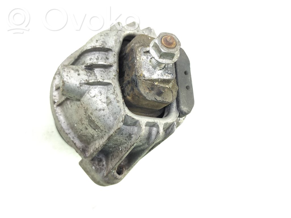 Engine mount bracket   13981112
