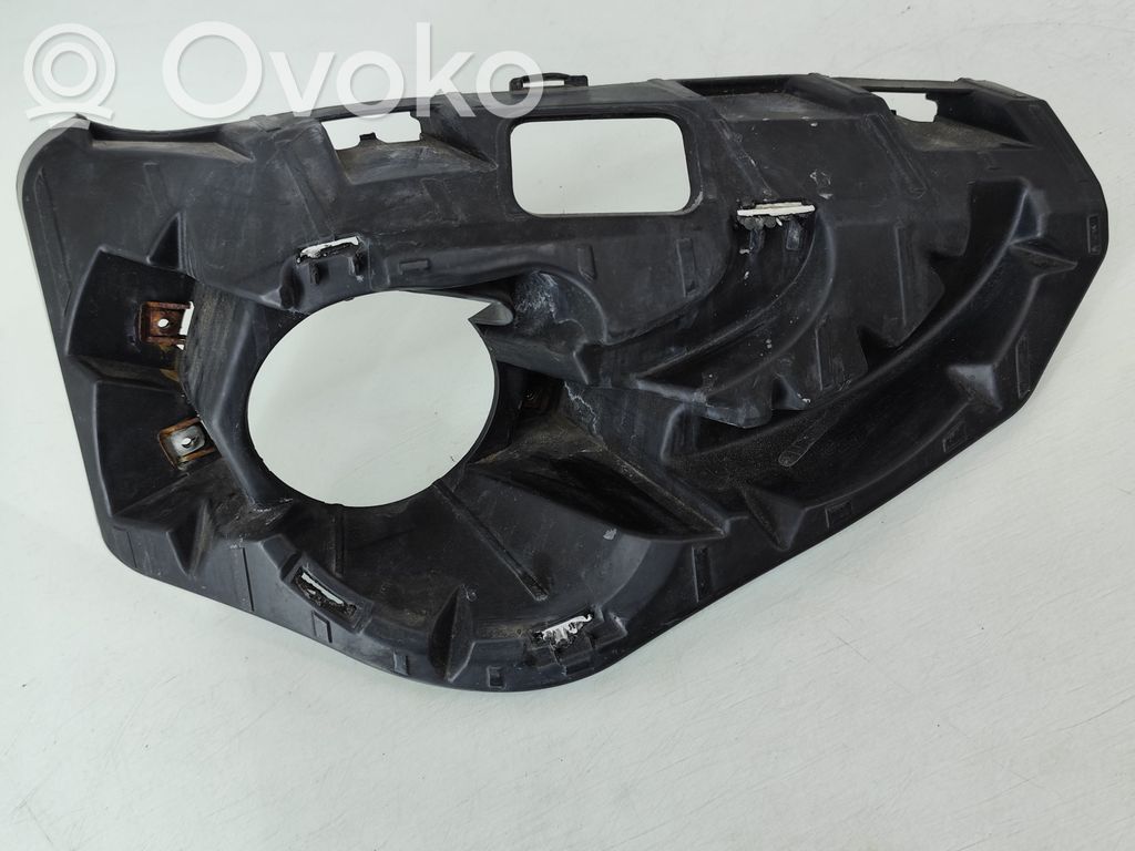 BMW X1 E84 Etupuskurin kannake 