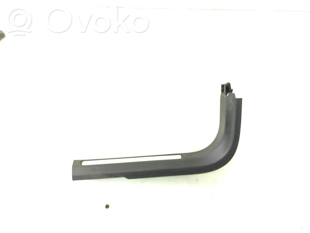 Volvo XC60 Moldura protectora del borde delantero 