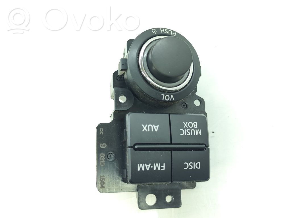 Nissan Navara D40 Unidad central de control multimedia 