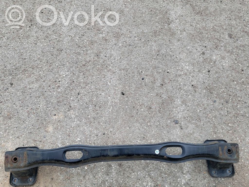 BMW X5 E70 Aizmugurē bampera balka 