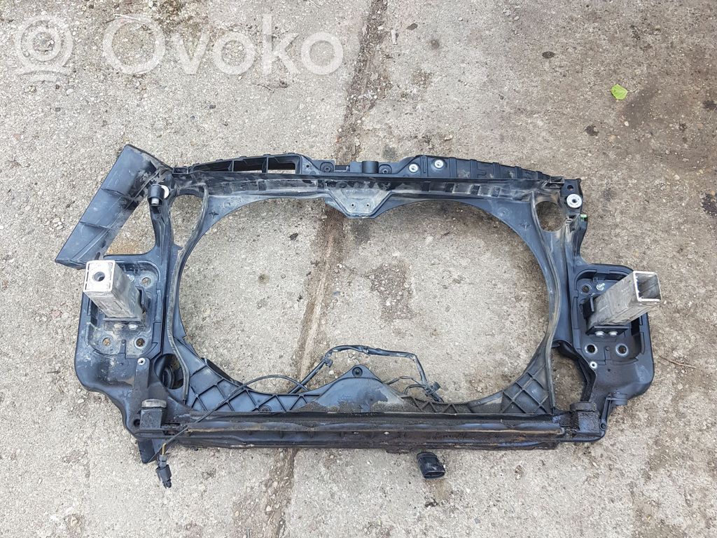 Audi A6 S6 C6 4F Pas przedni 