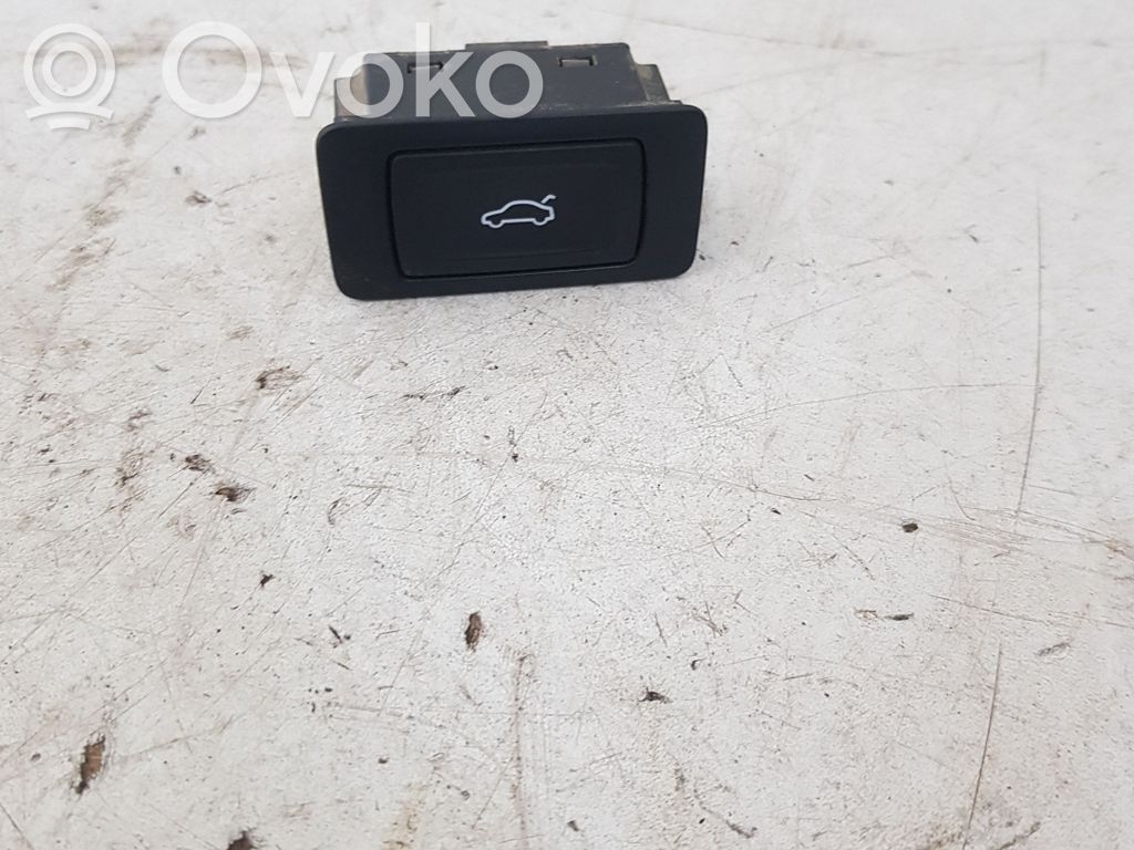 Tailgate/boot open switch button   4G0959831A