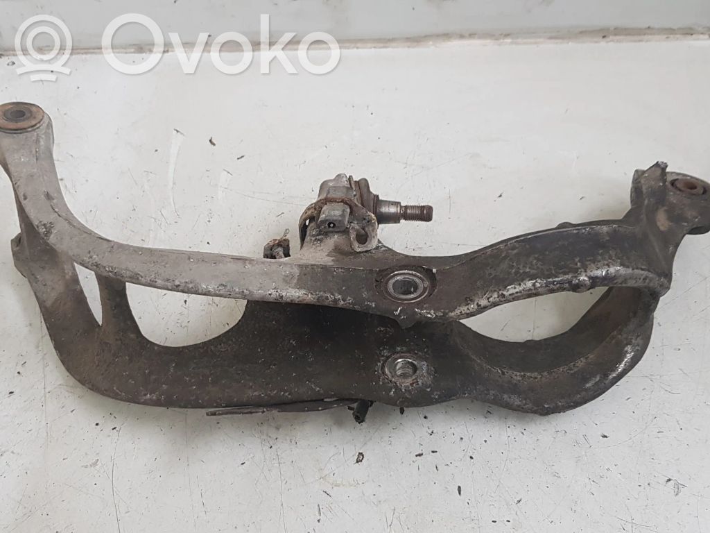 Peugeot 407 Achsschenkel vorne 