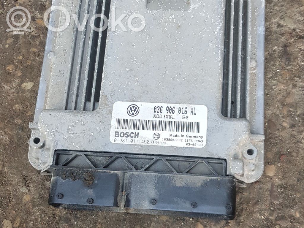 Volkswagen Touran I Engine control unit/module 