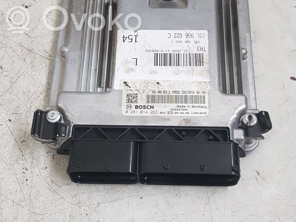 Audi A4 S4 B8 8K Engine control unit/module 