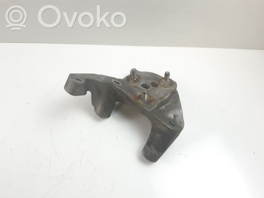 Volvo V40 Other engine bay part 