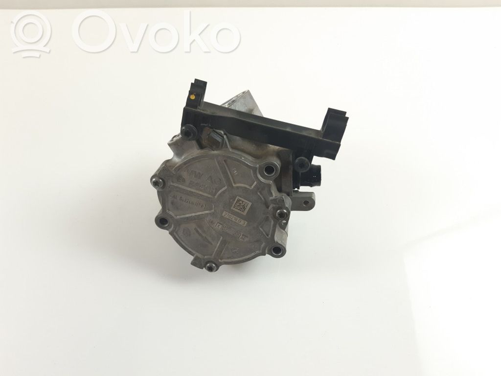 Audi A4 S4 B9 Pompe à vide 