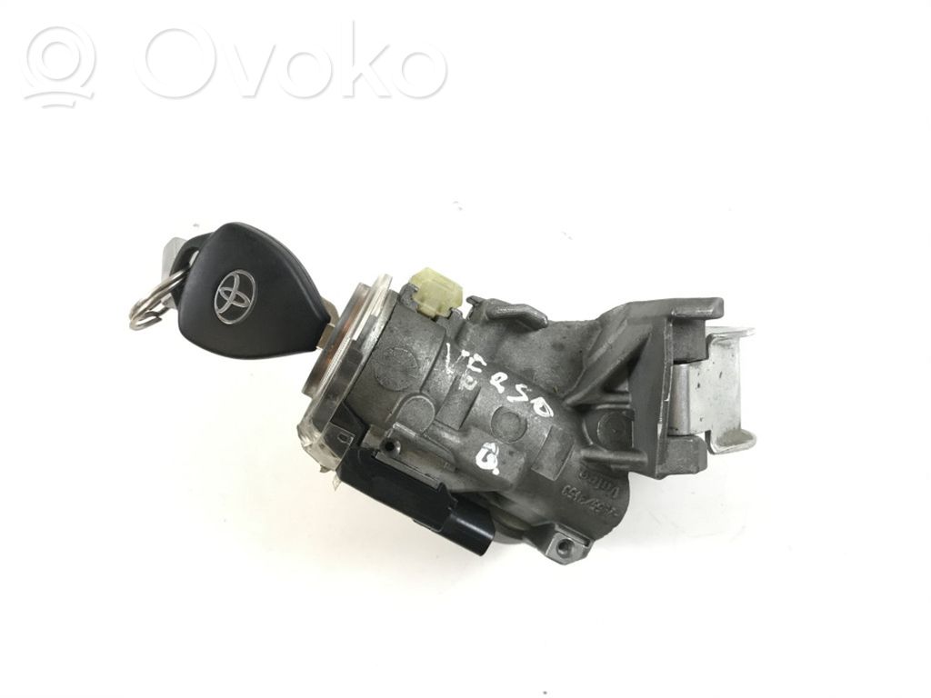 Toyota Verso Užvedimo spynelė 