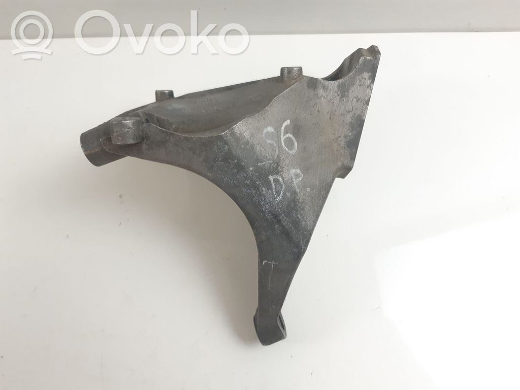 Audi A6 S6 C6 4F Engine mounting bracket 