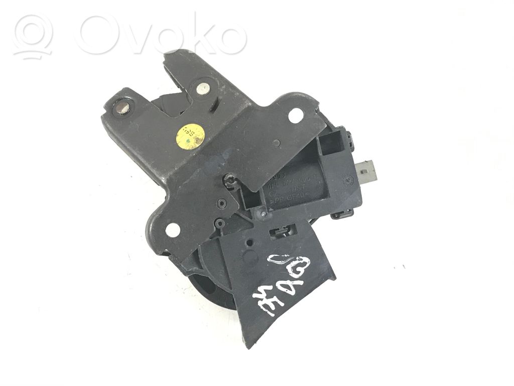 Volkswagen PASSAT B7 Tailgate/trunk/boot lock/catch/latch 