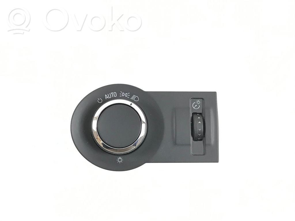 Chevrolet Camaro Light switch 