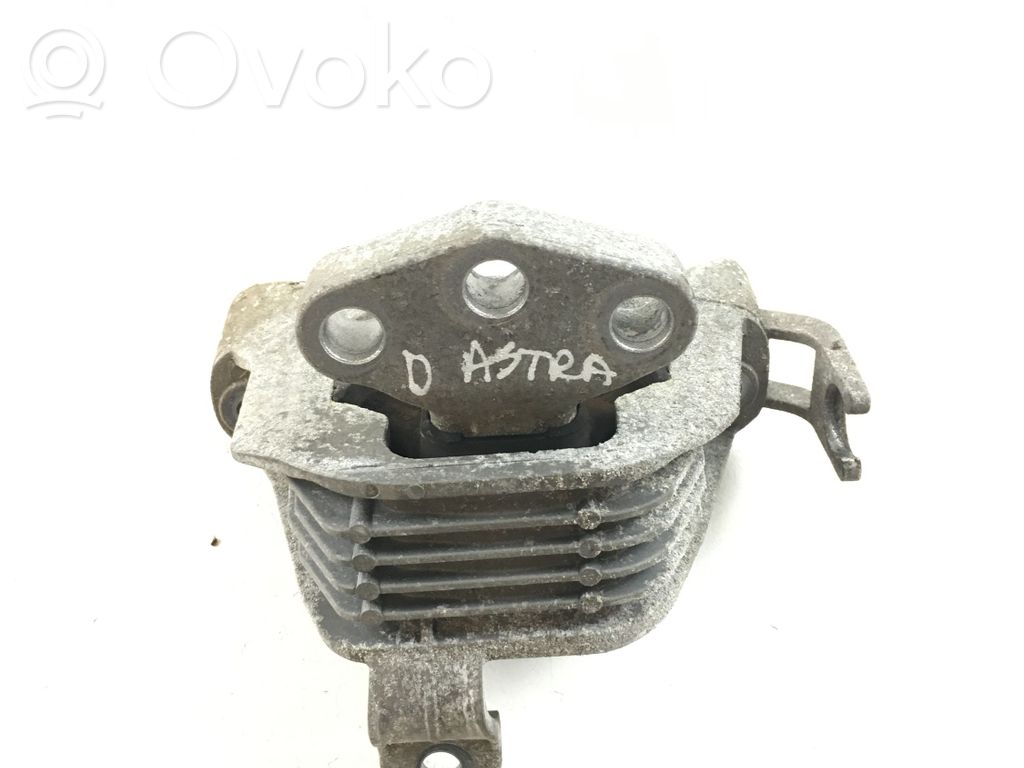 Opel Astra J Engine mount bracket 