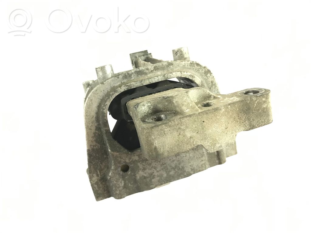 Audi A3 S3 8V Engine mount bracket 