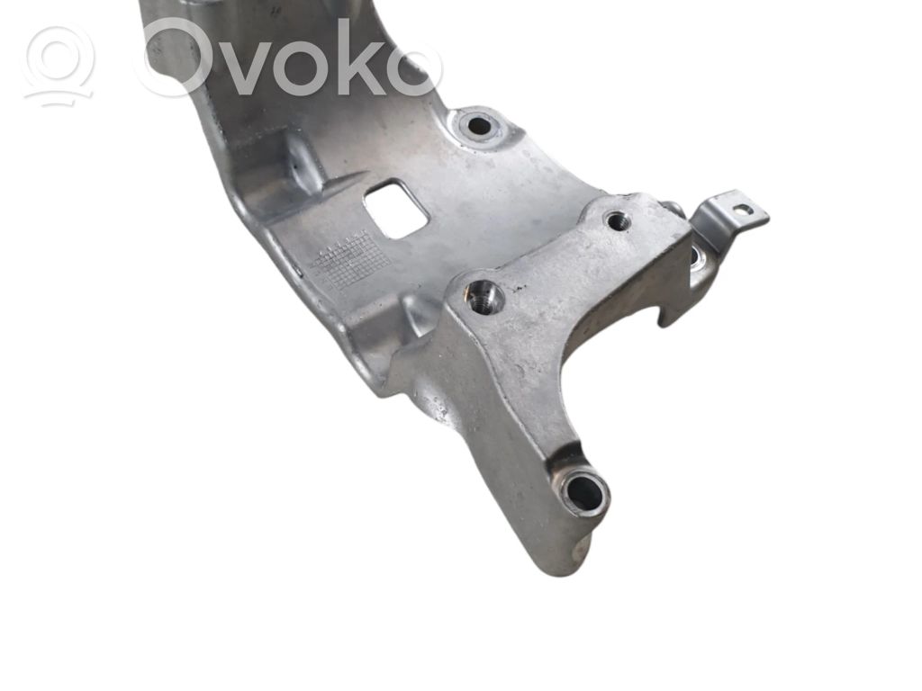 Volvo XC60 Generator/alternator bracket 