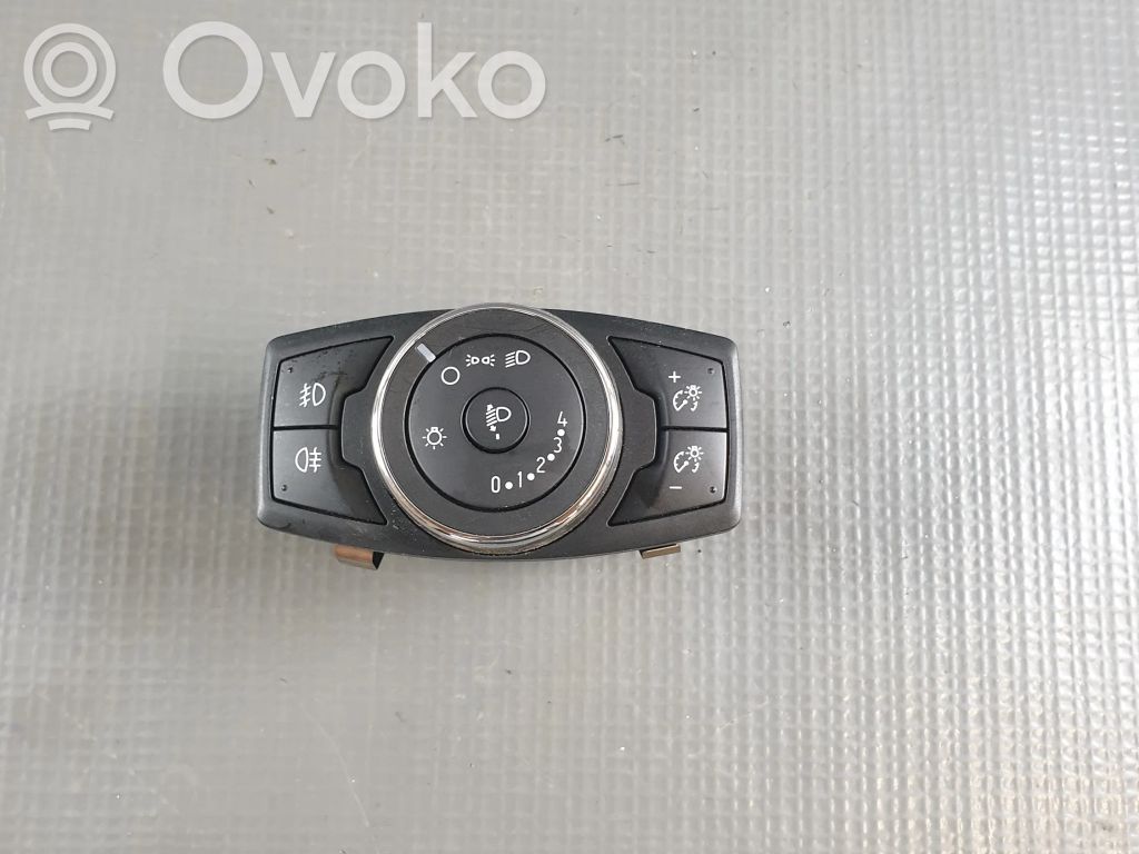 Ford Ecosport Light switch 