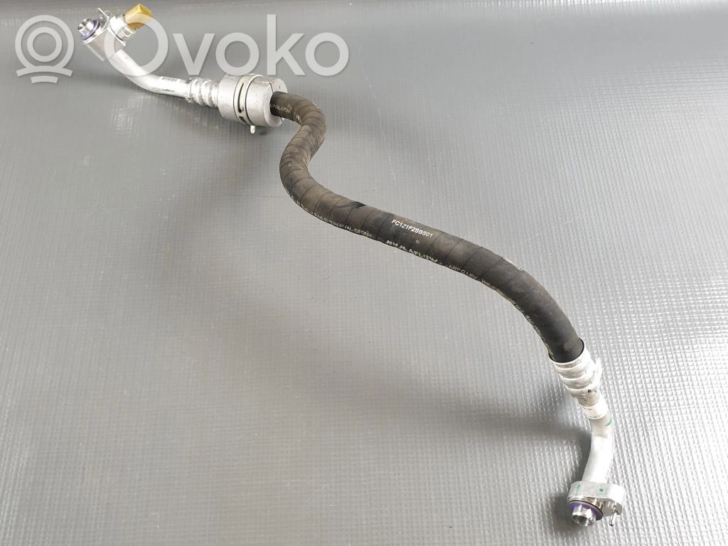 BMW i4 Ilmastointilaitteen putki (A/C) 