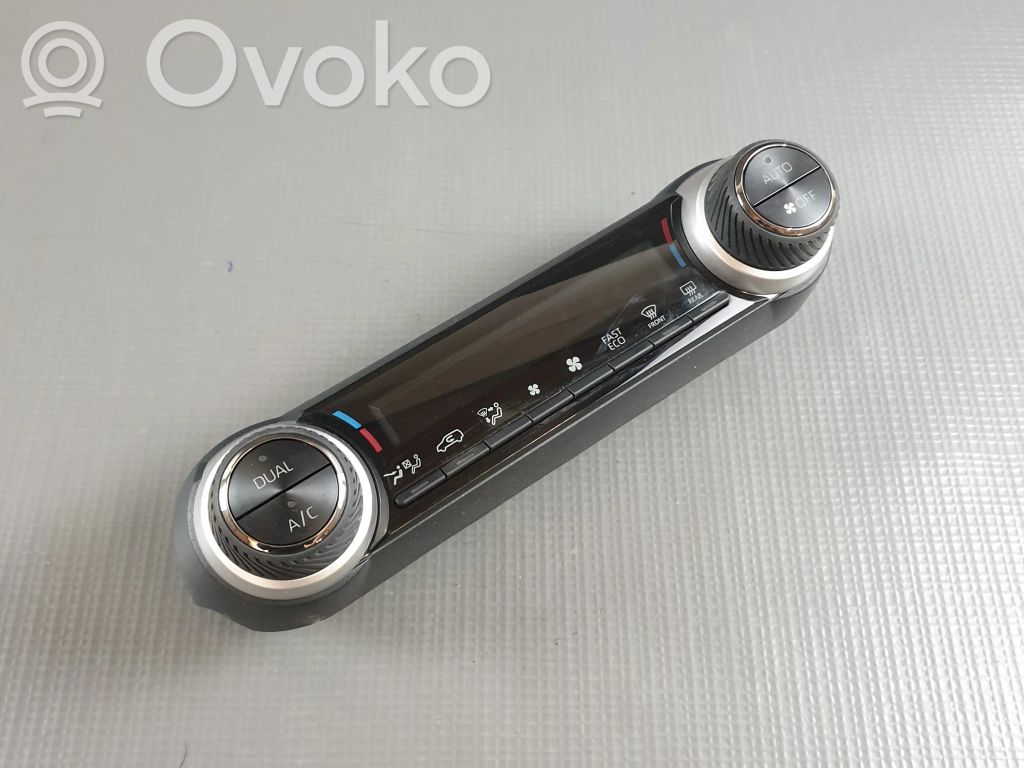 Toyota RAV 4 (XA50) Panel klimatyzacji 