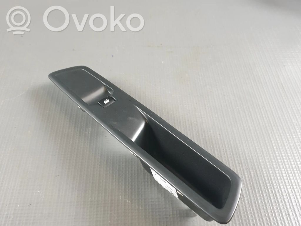 Peugeot Traveller Electric window control switch 